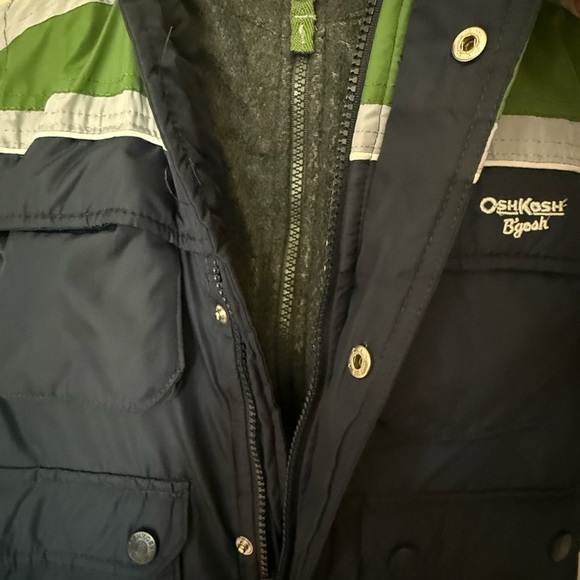 OshKosh B'gosh Kids Green and Navy Puffer Jacket - Picture 5 of 8